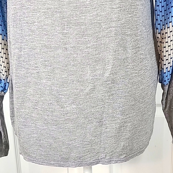 Tiny Mixed Prints Blouse - Picture 4 of 12